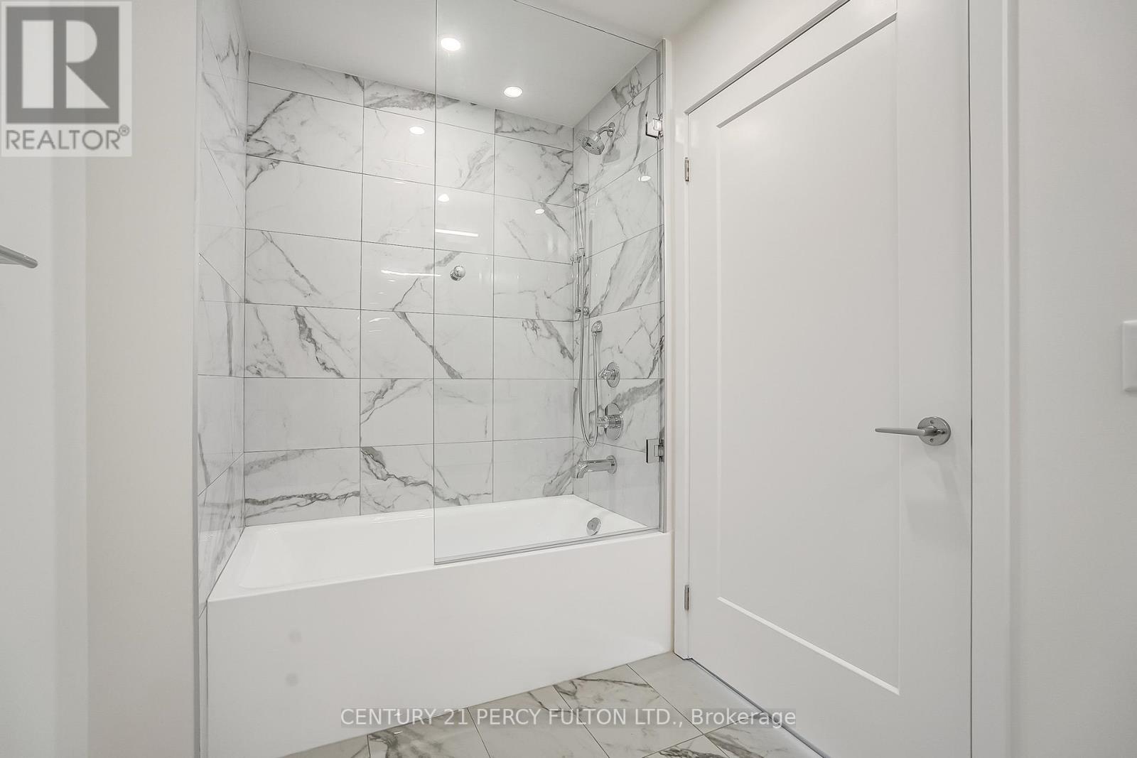 5008 - 89 Church Street, Toronto, Ontario  M5C 0B7 - Photo 13 - C12516352