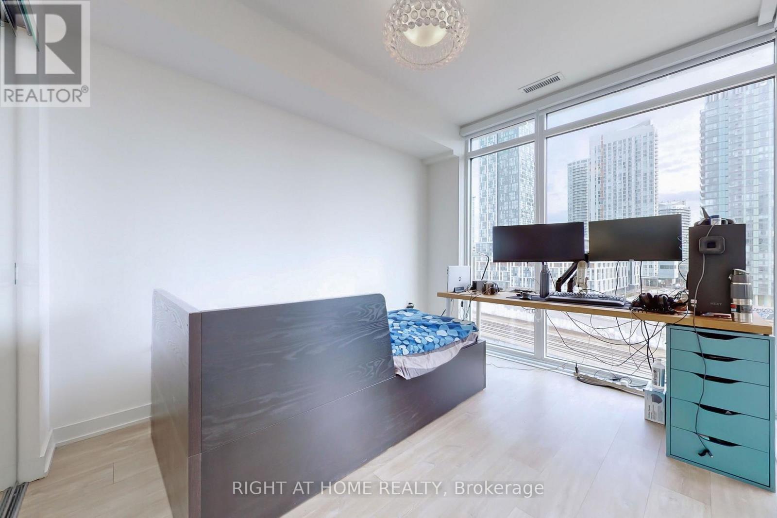 505 - 576 Front Street, Toronto, Ontario  M5V 0P8 - Photo 14 - C12516366