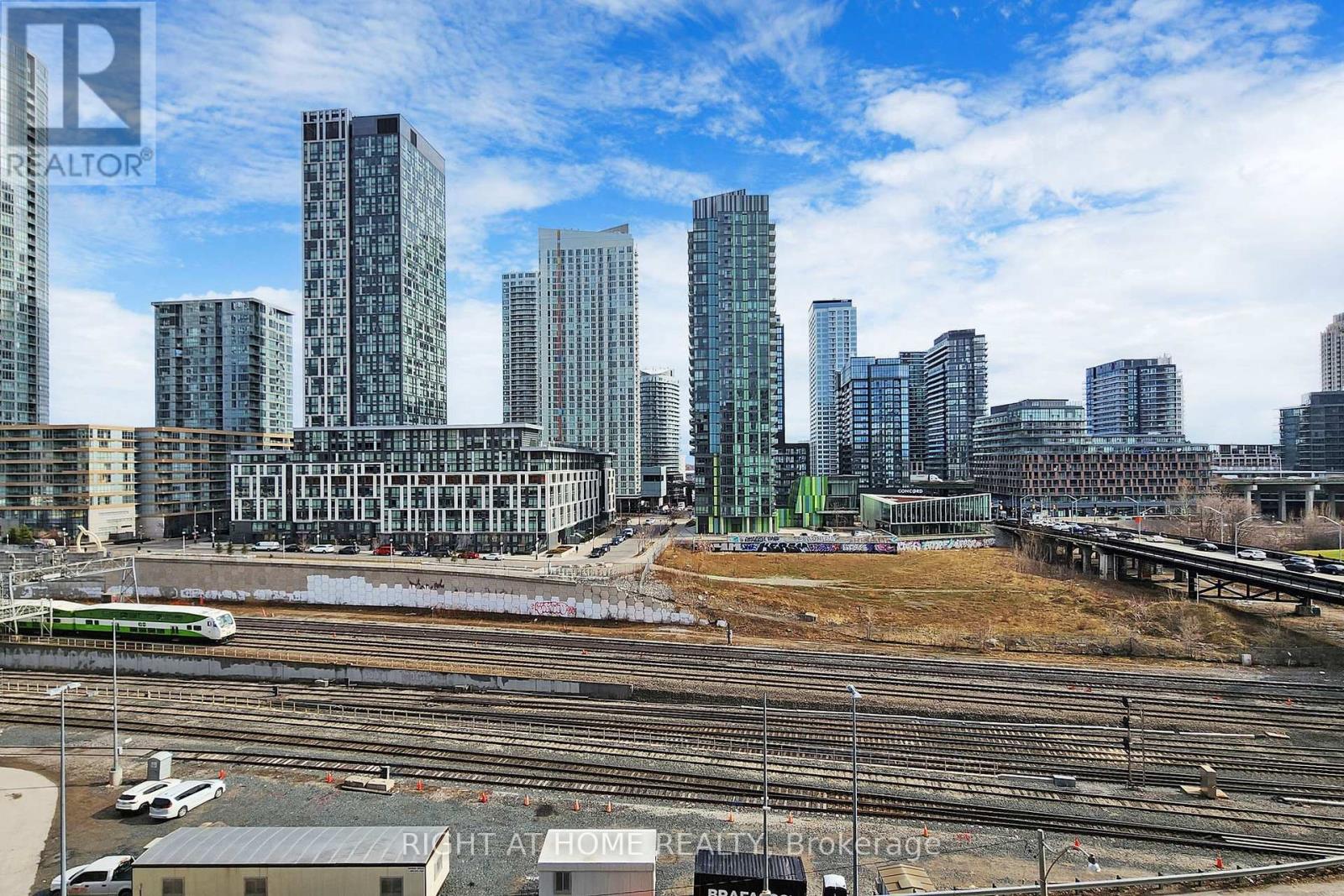 505 - 576 Front Street, Toronto, Ontario  M5V 0P8 - Photo 27 - C12516366