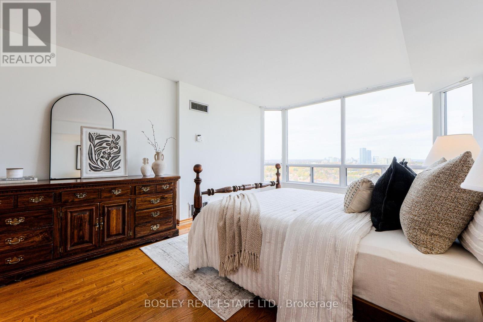 1511 - 1131 Steeles Avenue W, Toronto, Ontario  M2R 3W8 - Photo 19 - C12516382