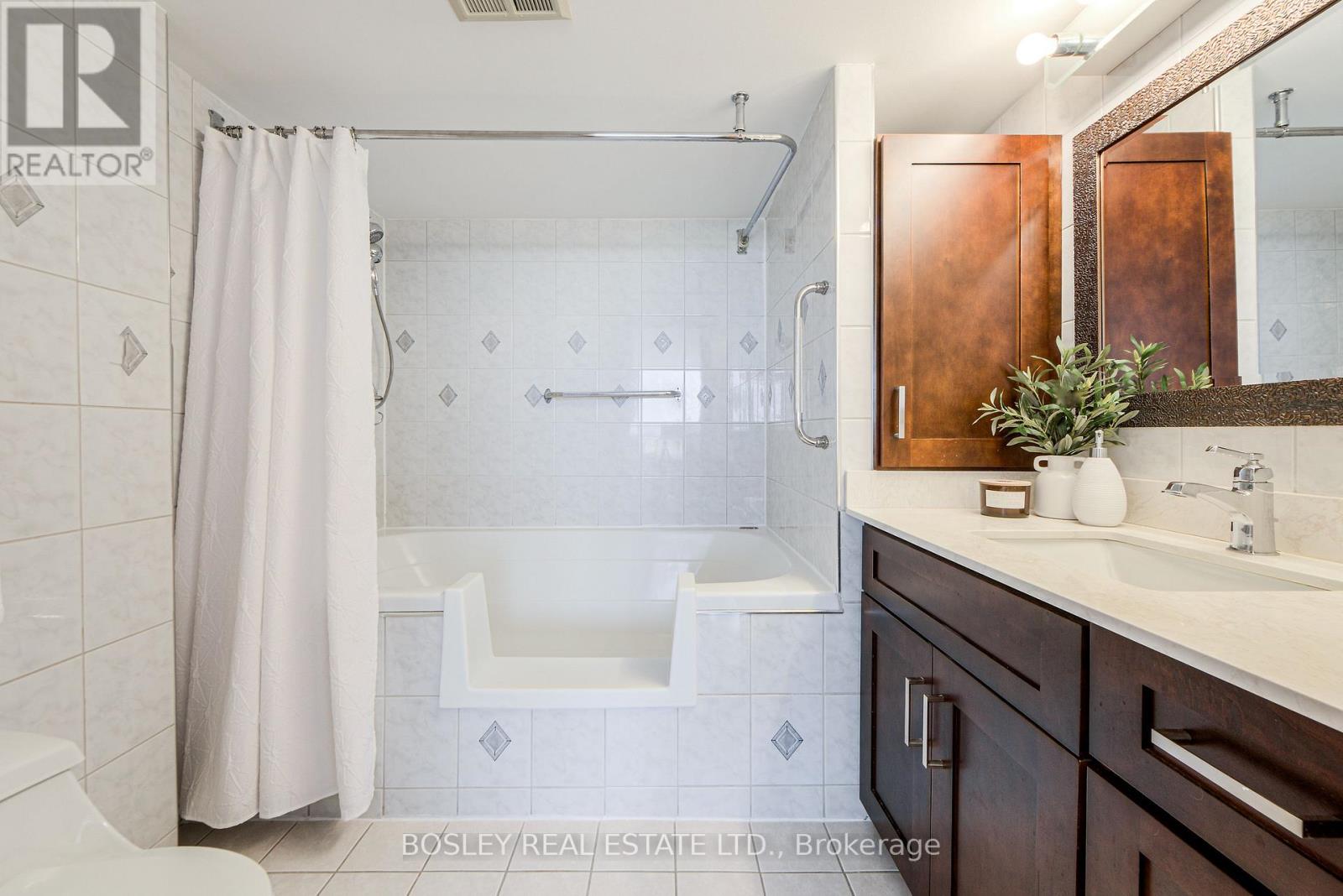 1511 - 1131 Steeles Avenue W, Toronto, Ontario  M2R 3W8 - Photo 22 - C12516382