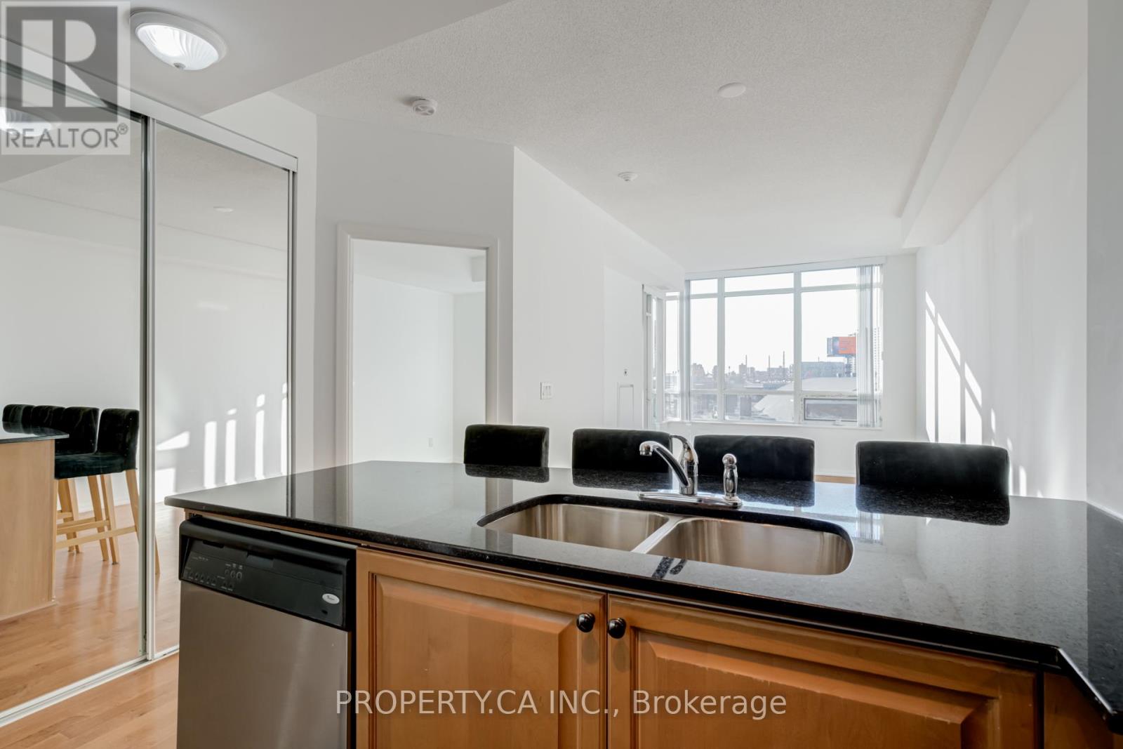 713 - 231 Fort York Boulevard, Toronto, Ontario  M5B 1B2 - Photo 20 - C12516388