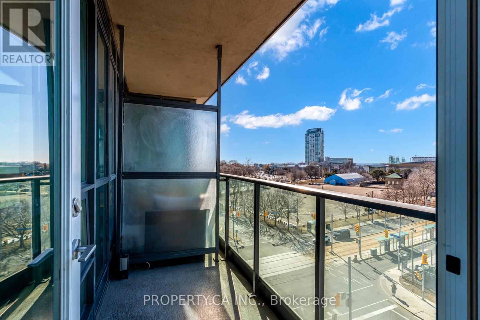 713 - 231 Fort York Boulevard, Toronto, Ontario  M5B 1B2 - Photo 33 - C12516388