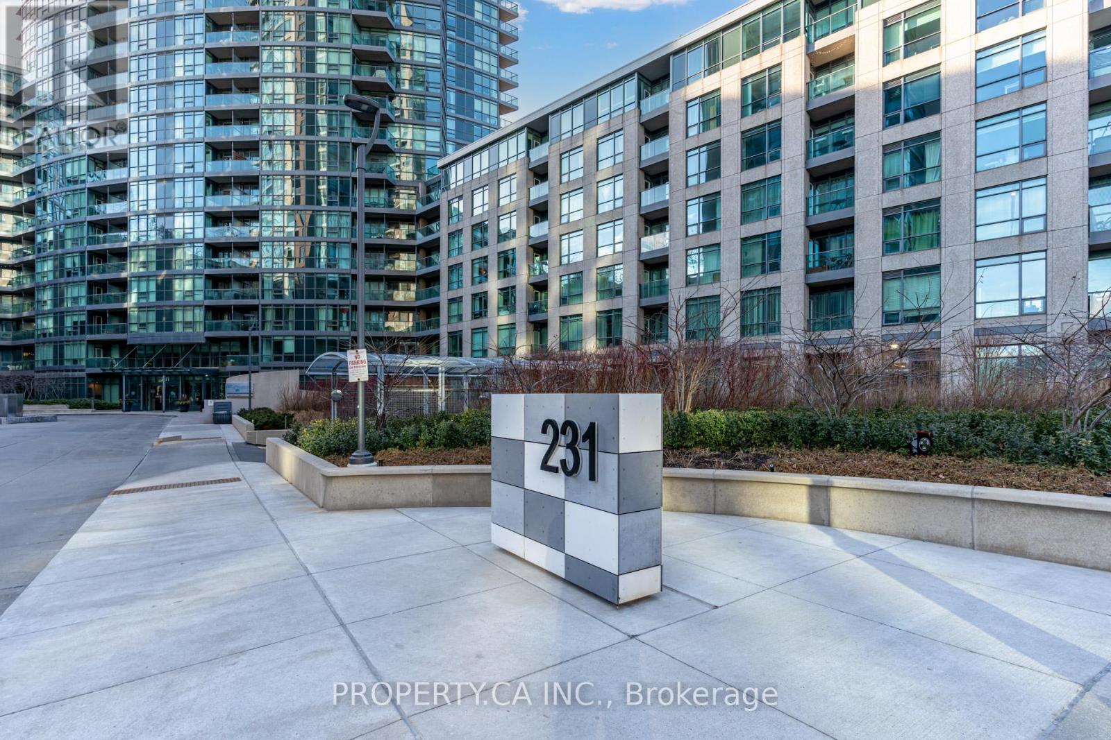 713 - 231 Fort York Boulevard, Toronto, Ontario  M5B 1B2 - Photo 4 - C12516388