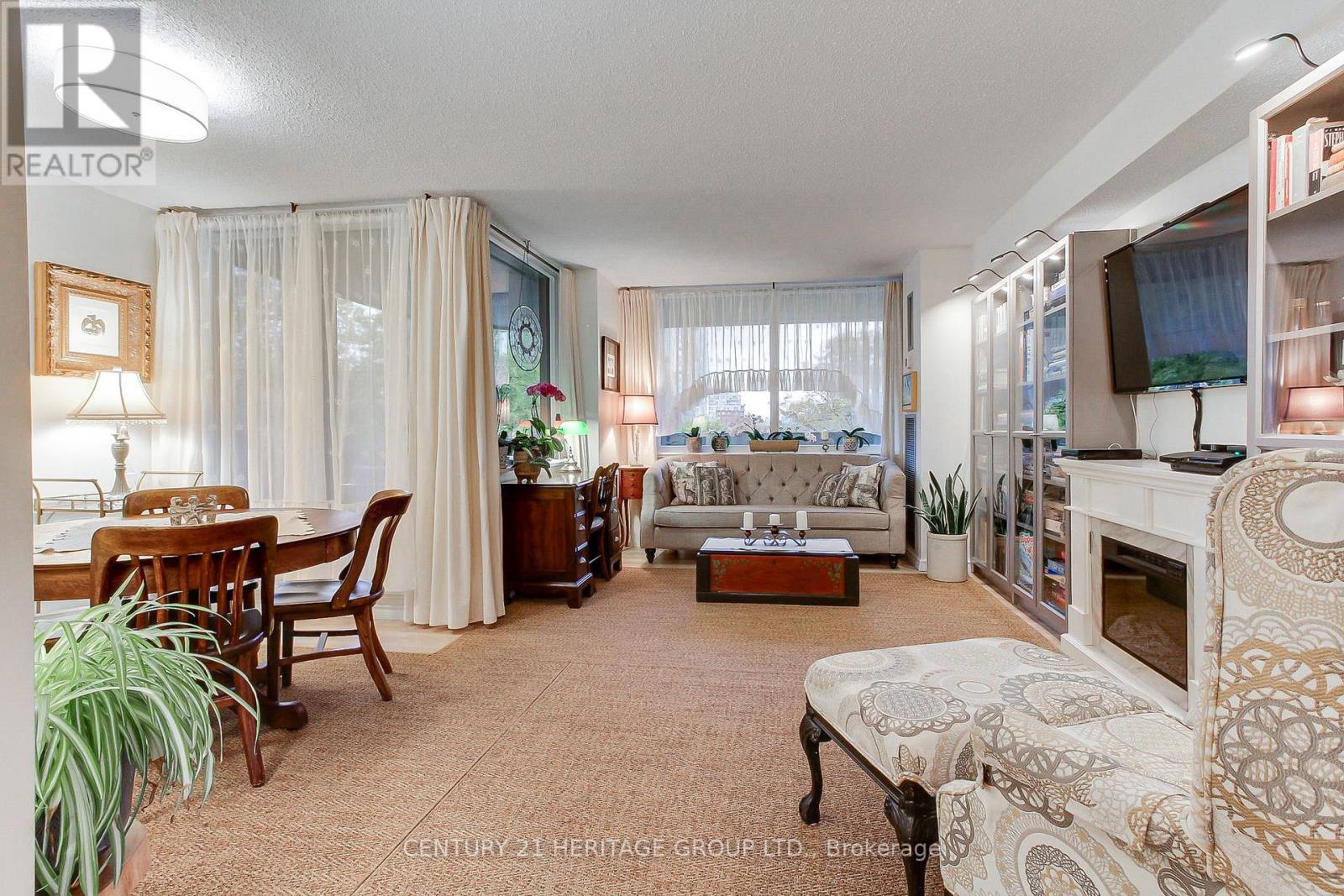 402 - 75 Wynford Heights Crescent, Toronto, Ontario  M3C 3H9 - Photo 10 - C12516478