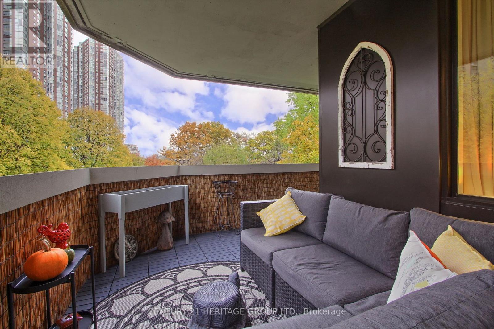 402 - 75 Wynford Heights Crescent, Toronto, Ontario  M3C 3H9 - Photo 23 - C12516478