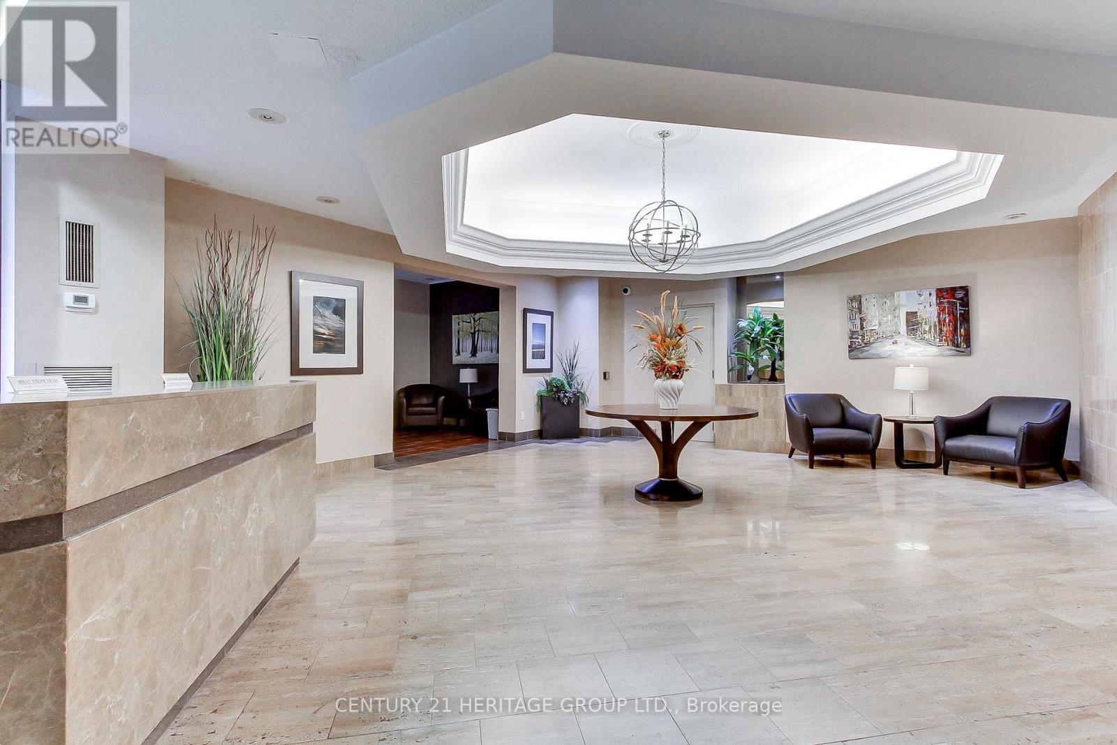 402 - 75 Wynford Heights Crescent, Toronto, Ontario  M3C 3H9 - Photo 3 - C12516478