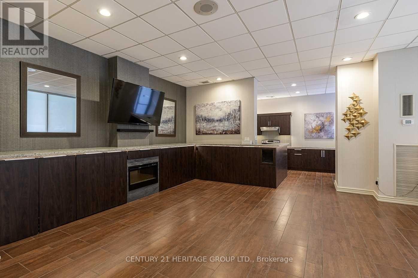 402 - 75 Wynford Heights Crescent, Toronto, Ontario  M3C 3H9 - Photo 37 - C12516478