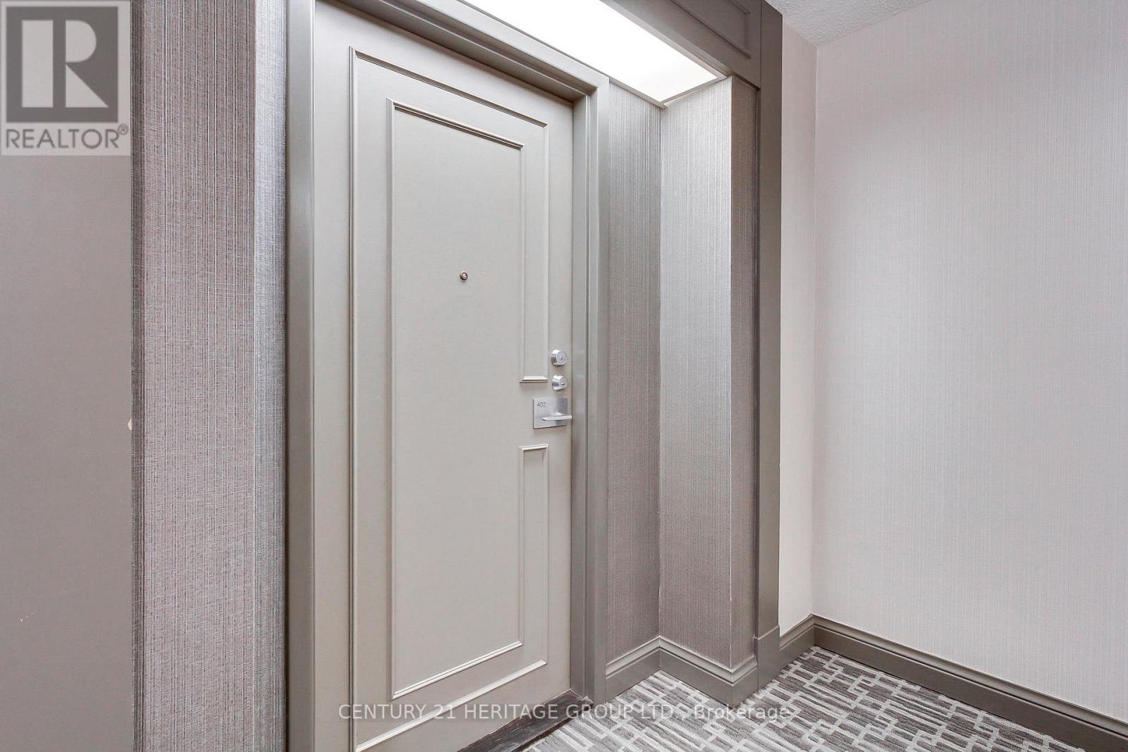 402 - 75 Wynford Heights Crescent, Toronto, Ontario  M3C 3H9 - Photo 4 - C12516478