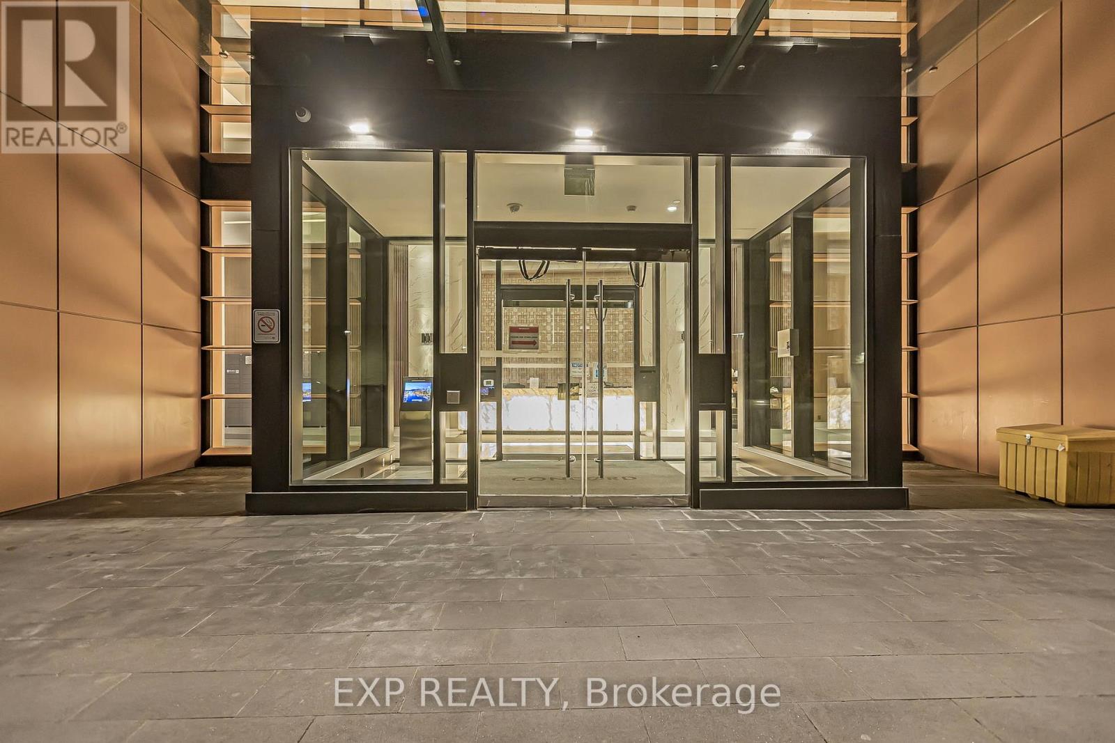 1507 - 95 Mcmahon Drive, Toronto, Ontario  M2K 0H2 - Photo 2 - C12516480