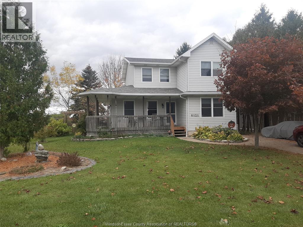 MLS# 25027806: 6121 TAYLOR AVENUE, Lakeshore, Canada