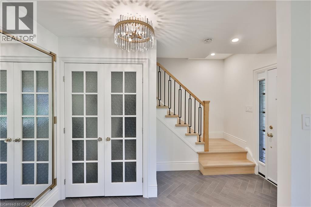 222 Vance Drive, Oakville, Ontario  L6L 3L1 - Photo 9 - 40770921