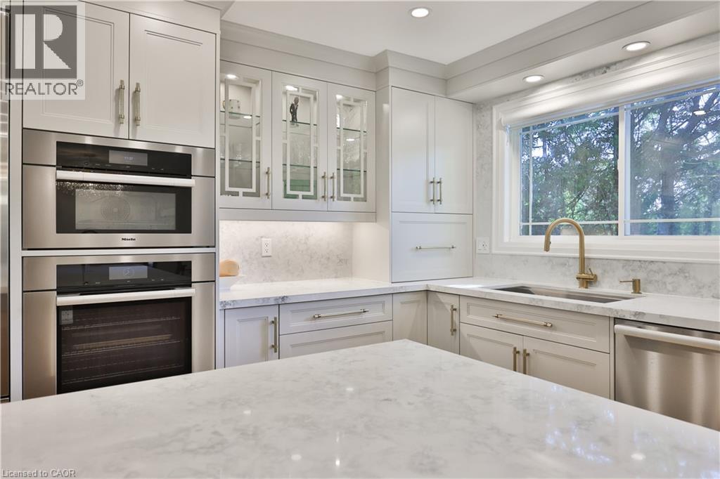 222 Vance Drive, Oakville, Ontario  L6L 3L1 - Photo 17 - 40770921