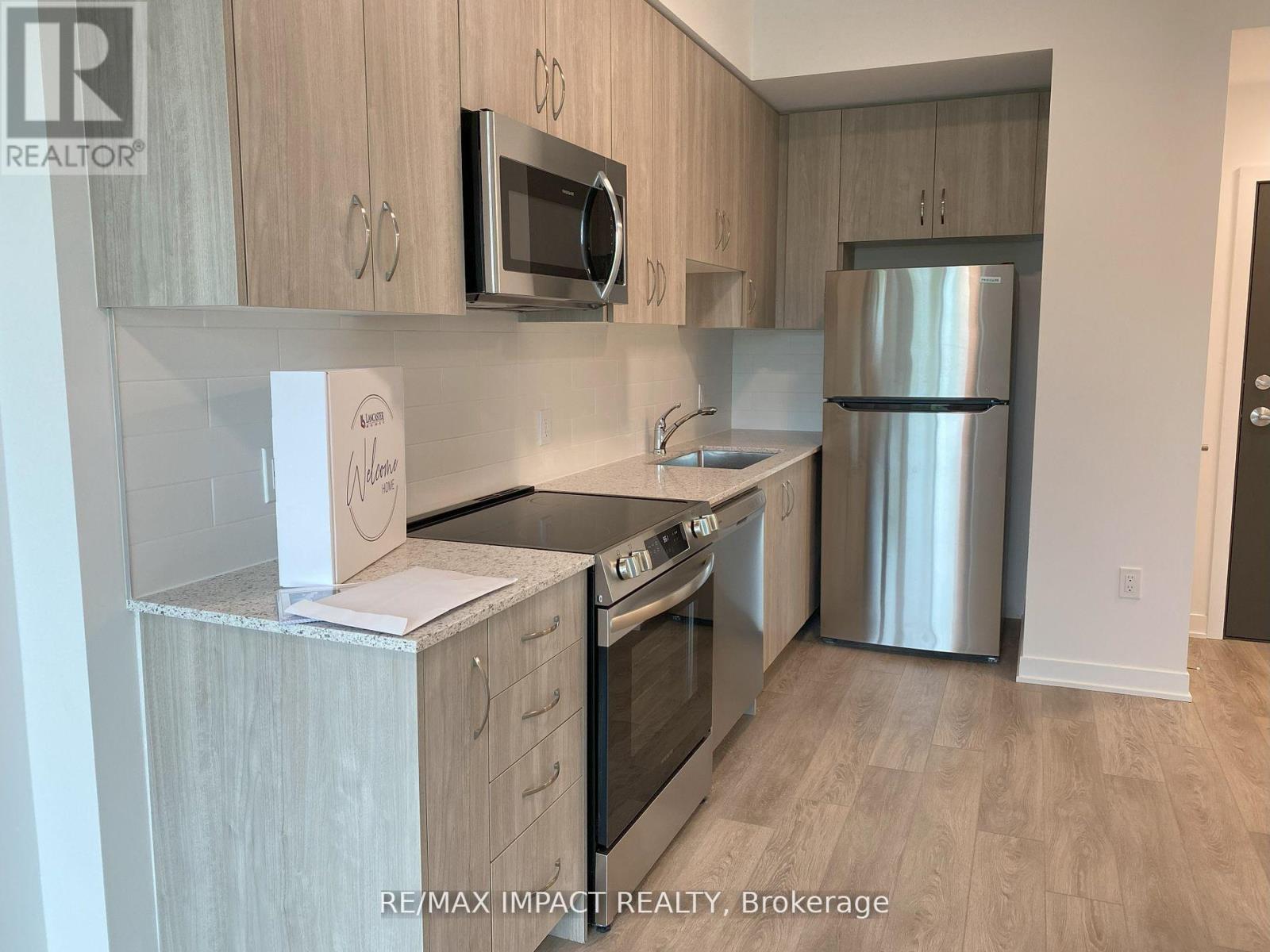 224 - 385 Arctic Red Drive, Oshawa, Ontario  L1L 0W9 - Photo 2 - E12516084