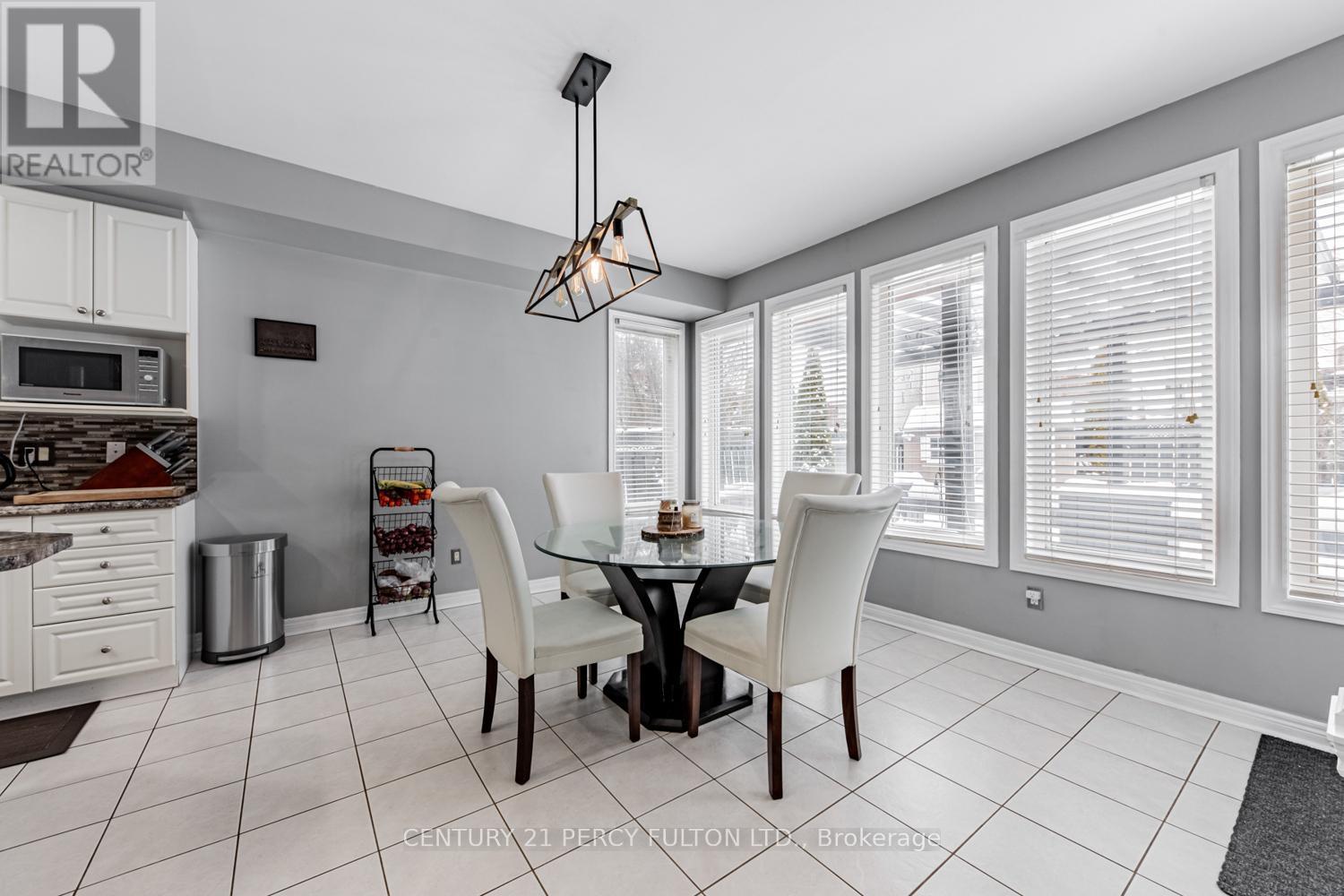 32 Amanda Avenue, Whitby, Ontario  L1M 1K4 - Photo 13 - E12516102