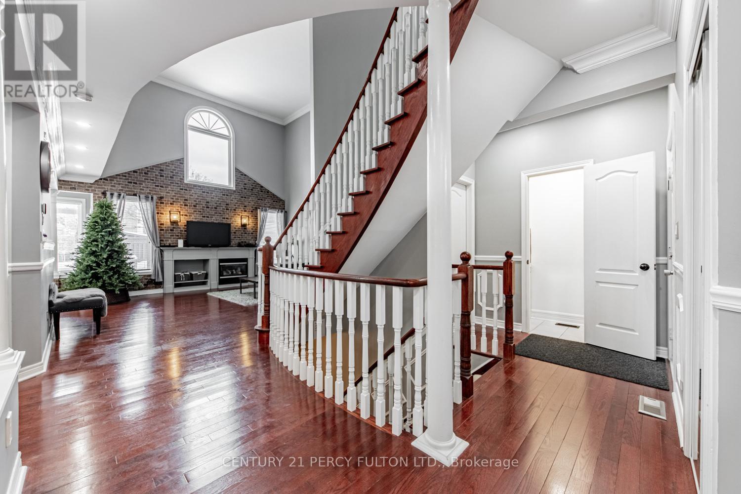 32 Amanda Avenue, Whitby, Ontario  L1M 1K4 - Photo 16 - E12516102