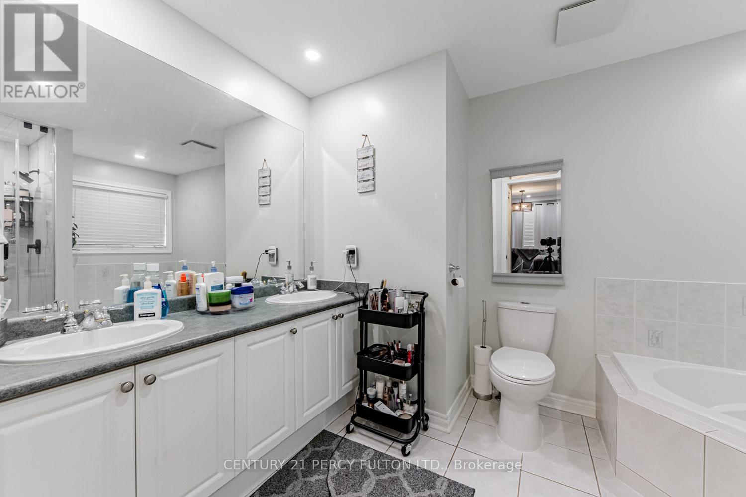 32 Amanda Avenue, Whitby, Ontario  L1M 1K4 - Photo 25 - E12516102