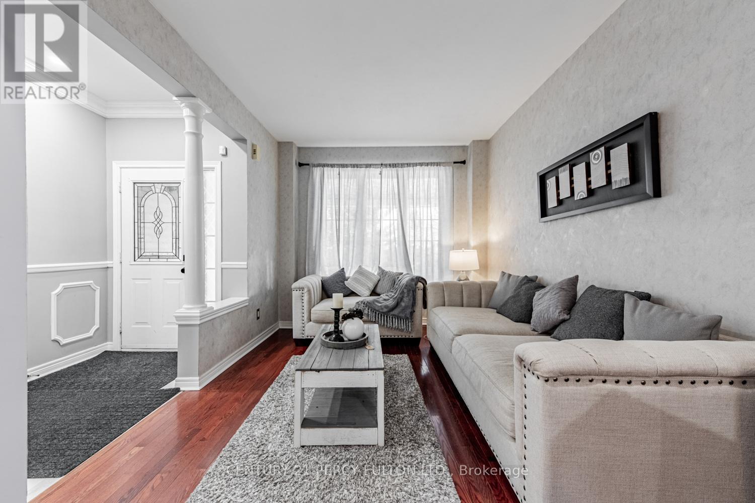 32 Amanda Avenue, Whitby, Ontario  L1M 1K4 - Photo 4 - E12516102