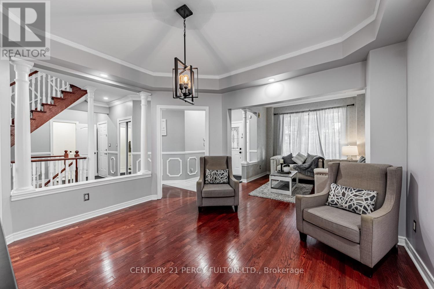 32 Amanda Avenue, Whitby, Ontario  L1M 1K4 - Photo 5 - E12516102