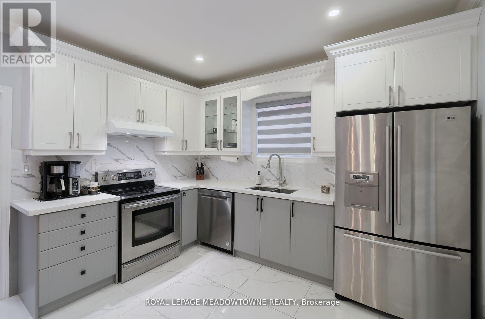 260 Athol Street E, Oshawa, Ontario  L1H 1K3 - Photo 11 - E12516408