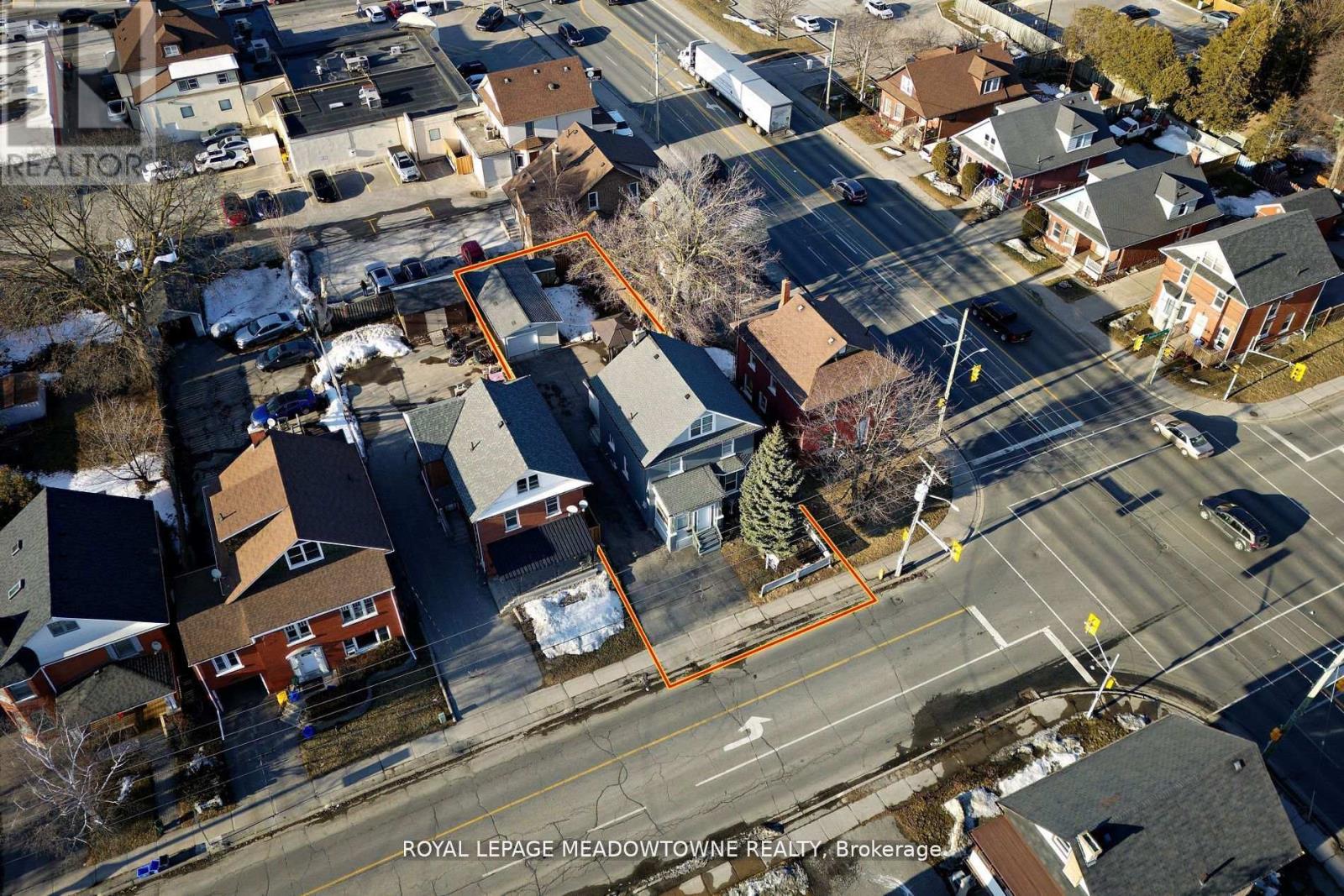 260 Athol Street E, Oshawa, Ontario  L1H 1K3 - Photo 4 - E12516408