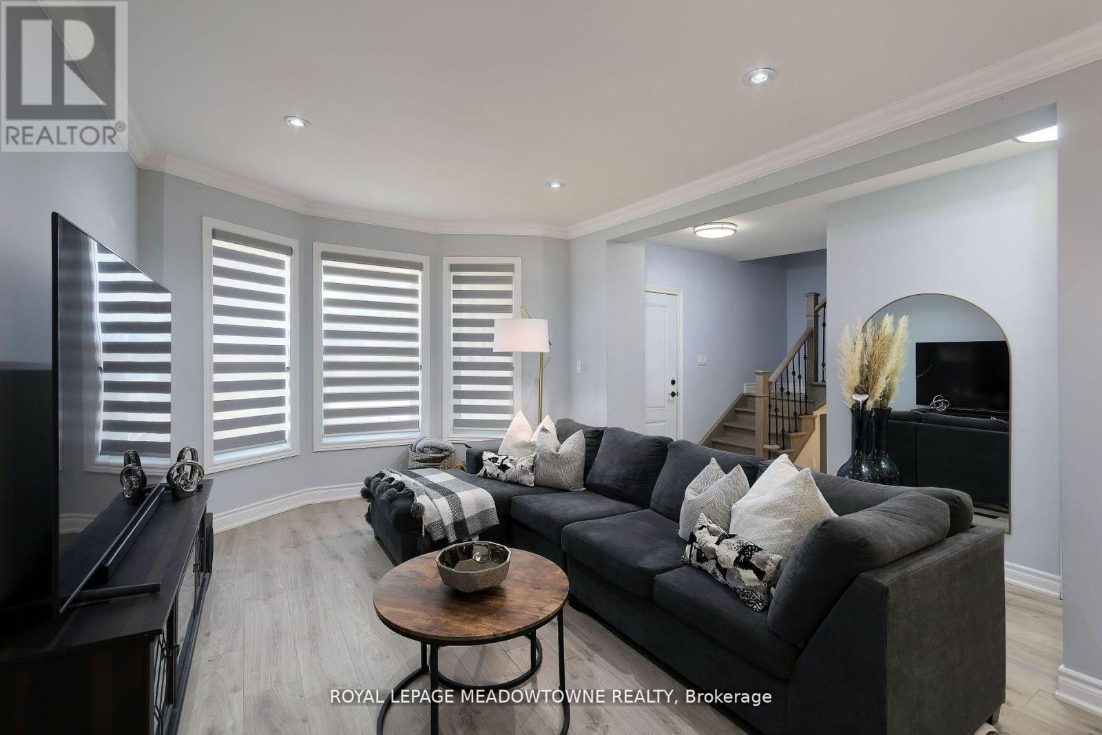 260 Athol Street E, Oshawa, Ontario  L1H 1K3 - Photo 8 - E12516408