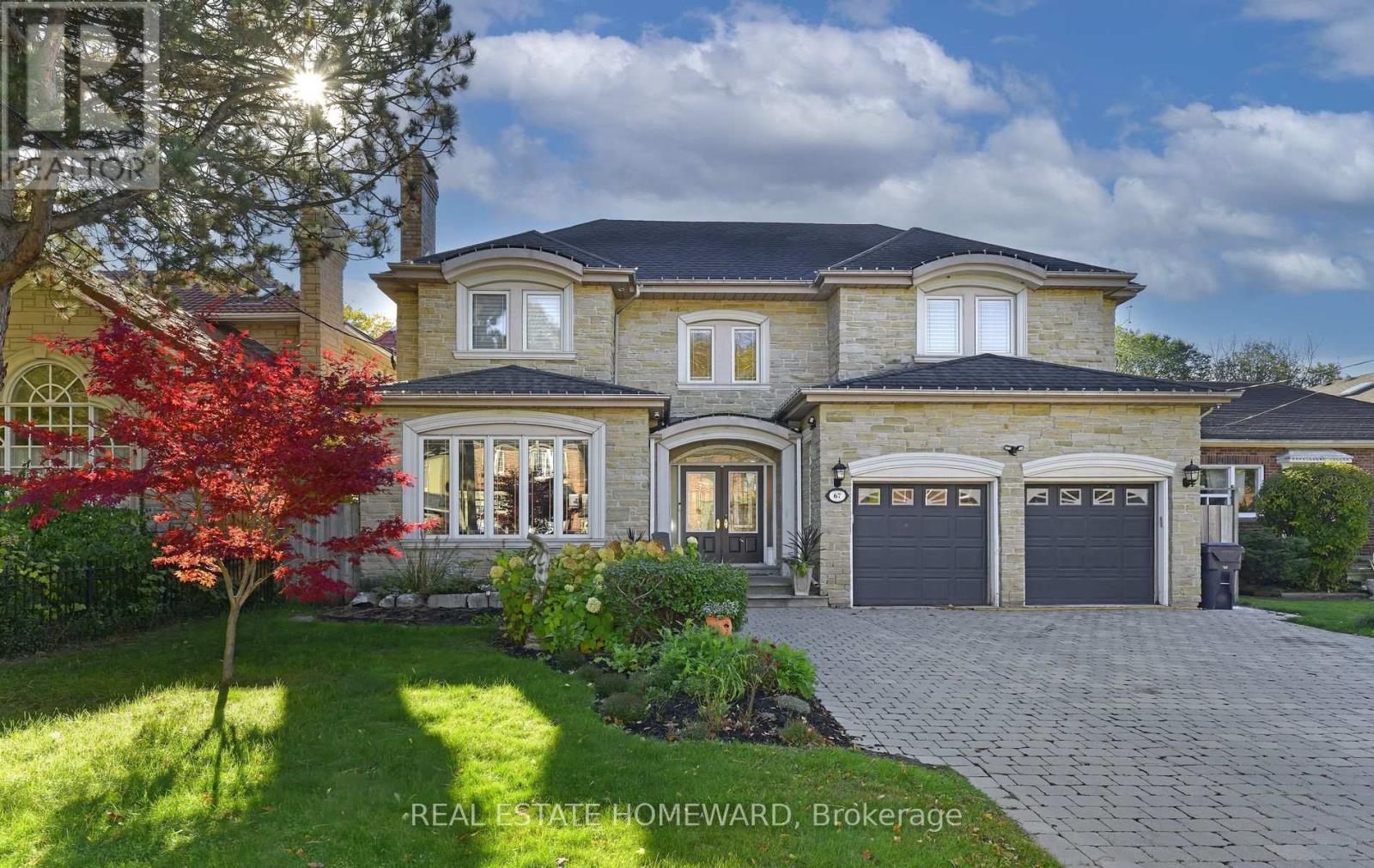 67 PARKVIEW HILL CRESCENT, Toronto, Ontario