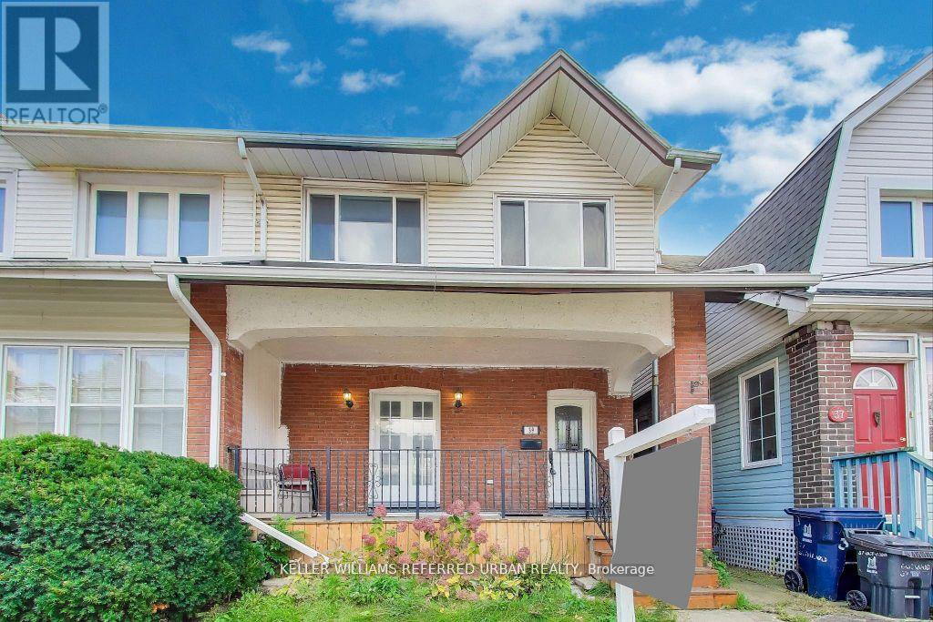 39 EASTWOOD ROAD, Toronto, Ontario