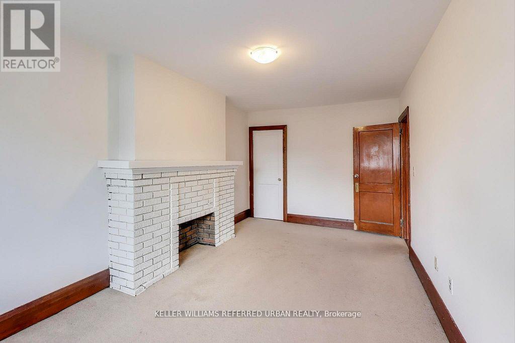 39 Eastwood Road, Toronto, Ontario  M4L 2C6 - Photo 16 - E12516476