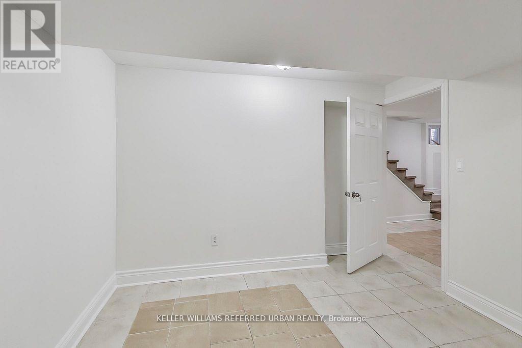 39 Eastwood Road, Toronto, Ontario  M4L 2C6 - Photo 29 - E12516476