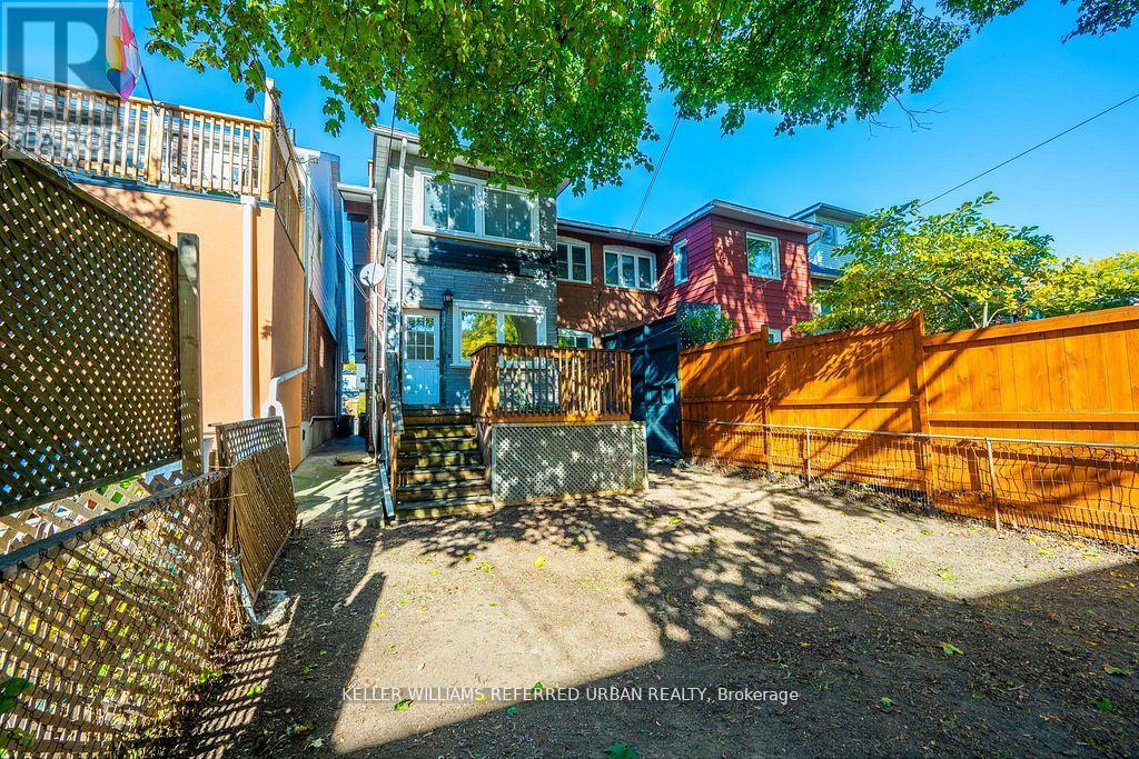 39 Eastwood Road, Toronto, Ontario  M4L 2C6 - Photo 33 - E12516476