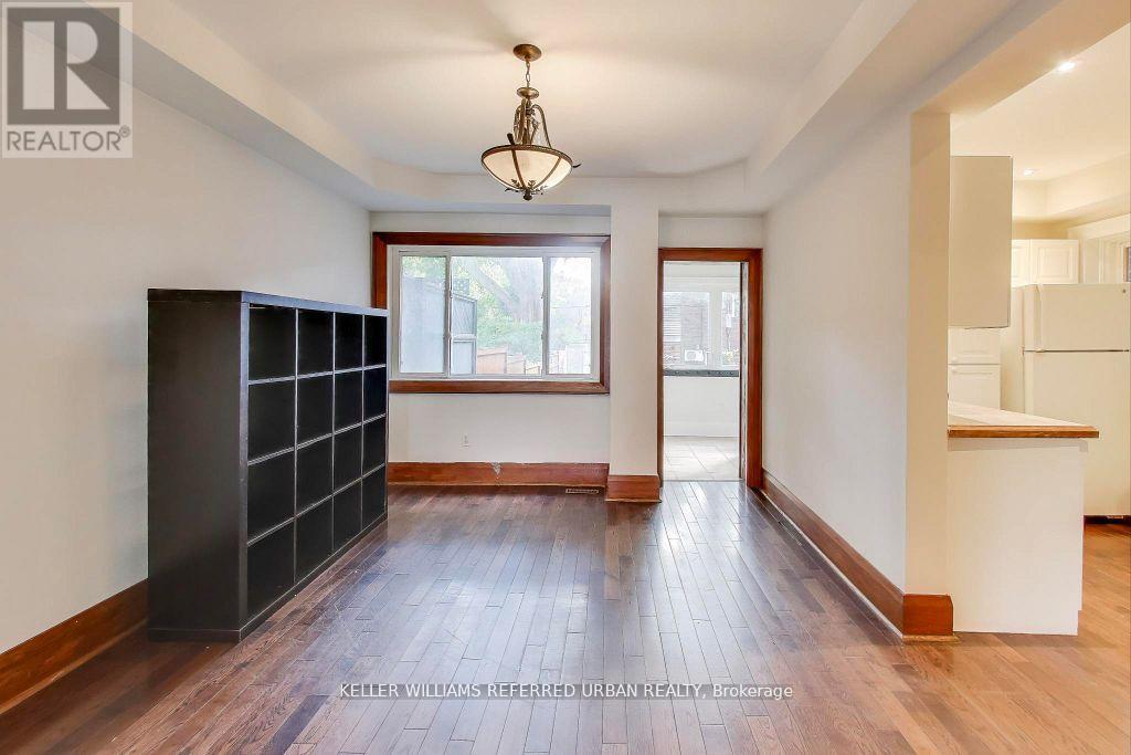 39 Eastwood Road, Toronto, Ontario  M4L 2C6 - Photo 8 - E12516476