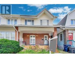 39 EASTWOOD ROAD, Toronto, Ontario