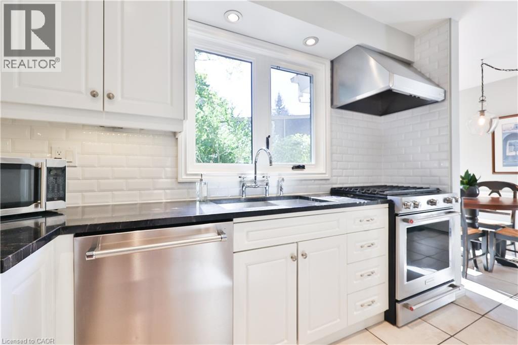 206 Rossmore Boulevard, Burlington, Ontario L7N 1R1 - Photo 17 - 40782326