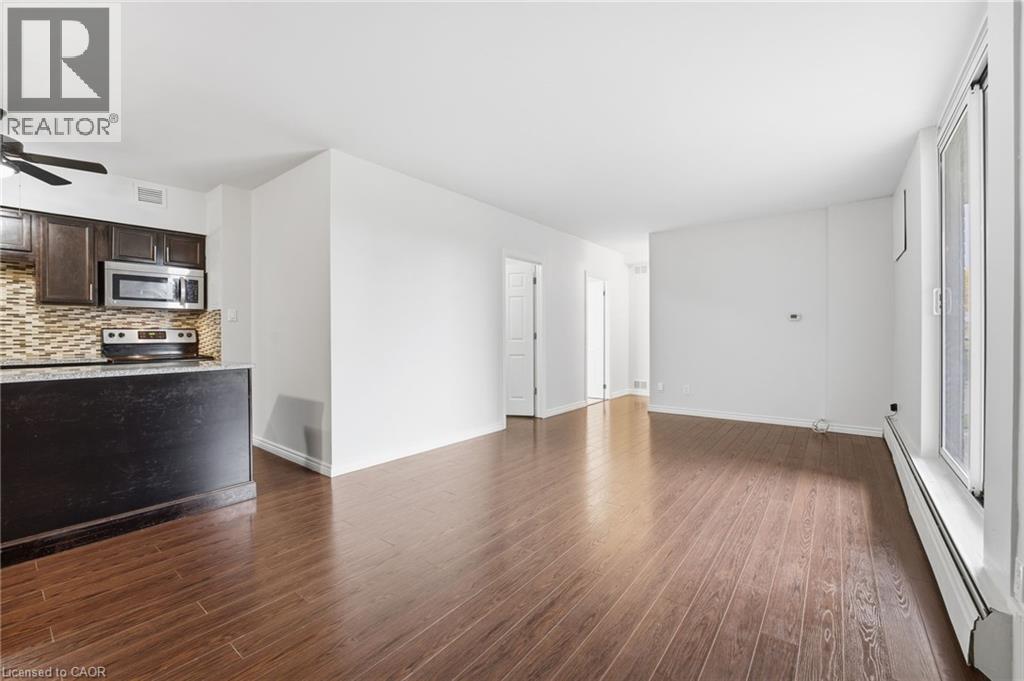 975 Warwick Court Unit# 101, Burlington, Ontario L7T 3Z7 - Photo 11 - 40784561