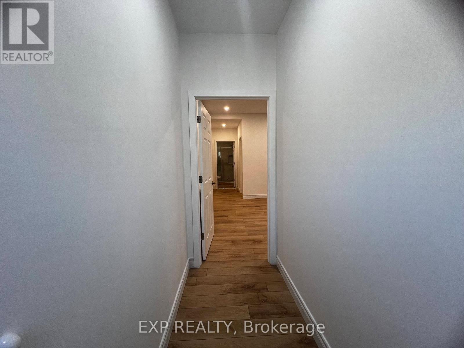 102 - 804a St Clair Avenue W, Toronto, Ontario  M6C 1B6 - Photo 3 - C12416327