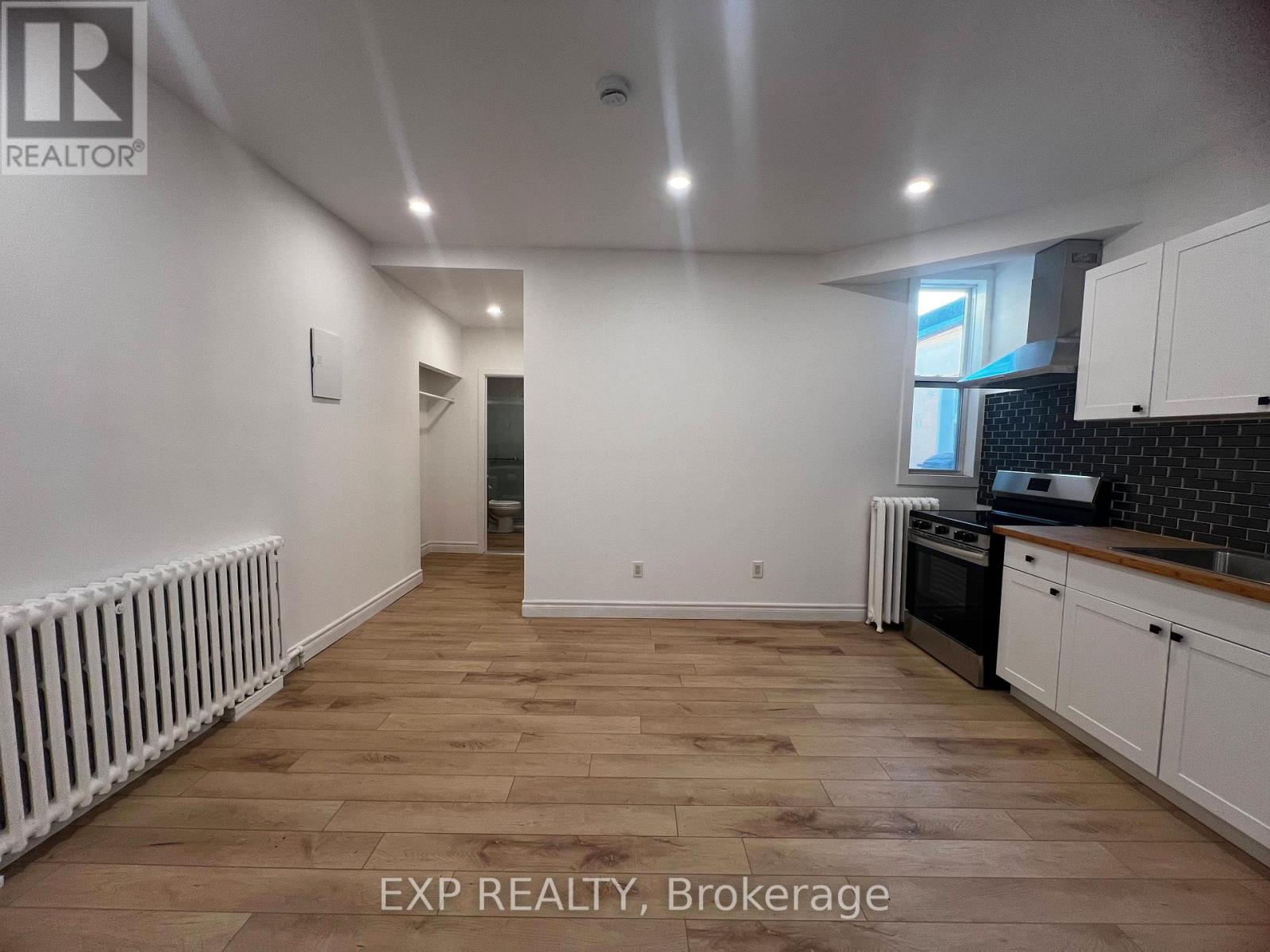 102 - 804a St Clair Avenue W, Toronto, Ontario  M6C 1B6 - Photo 6 - C12416327