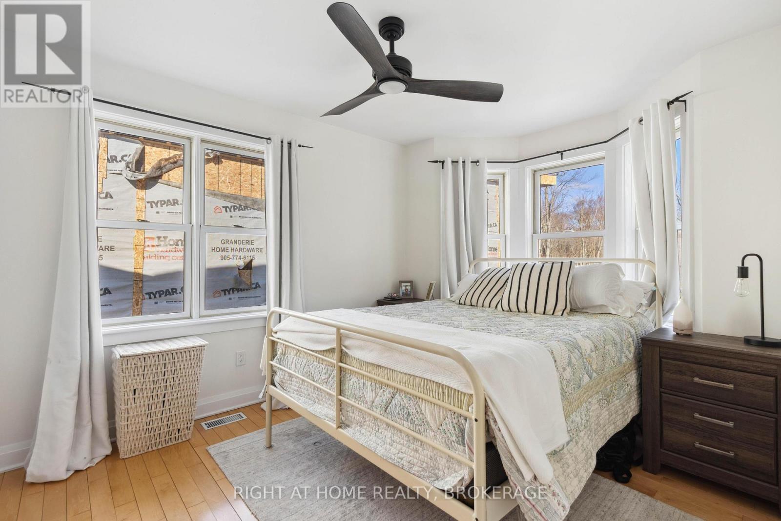 4347 Erie Road, Fort Erie (Crystal Beach), Ontario  L0S 1B0 - Photo 15 - X12516570