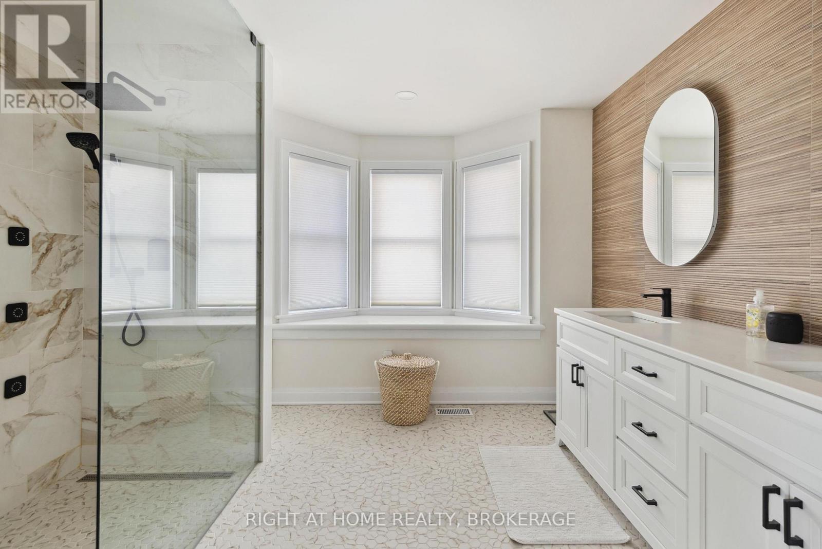 4347 Erie Road, Fort Erie (Crystal Beach), Ontario  L0S 1B0 - Photo 19 - X12516570