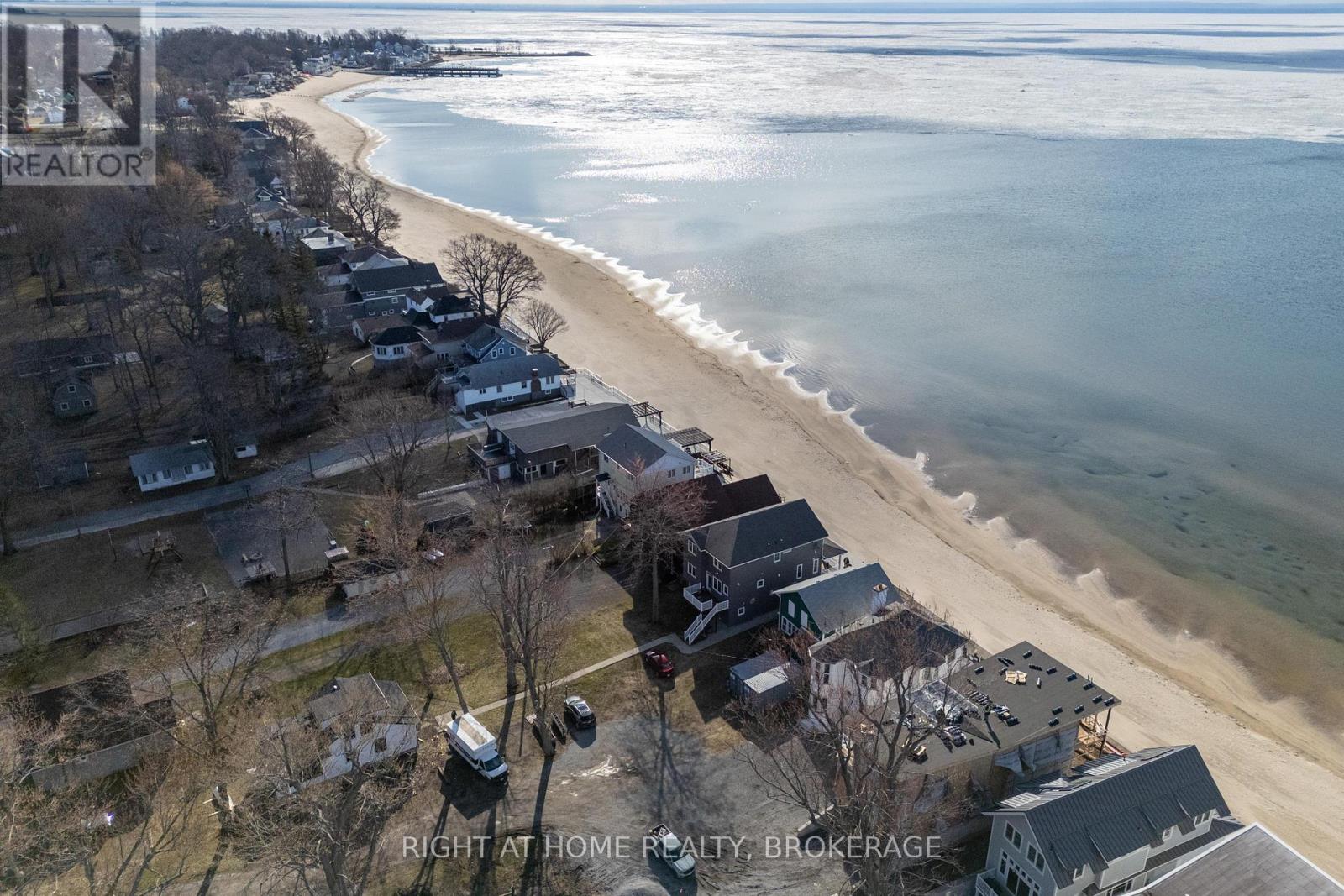 4347 Erie Road, Fort Erie (Crystal Beach), Ontario  L0S 1B0 - Photo 5 - X12516570