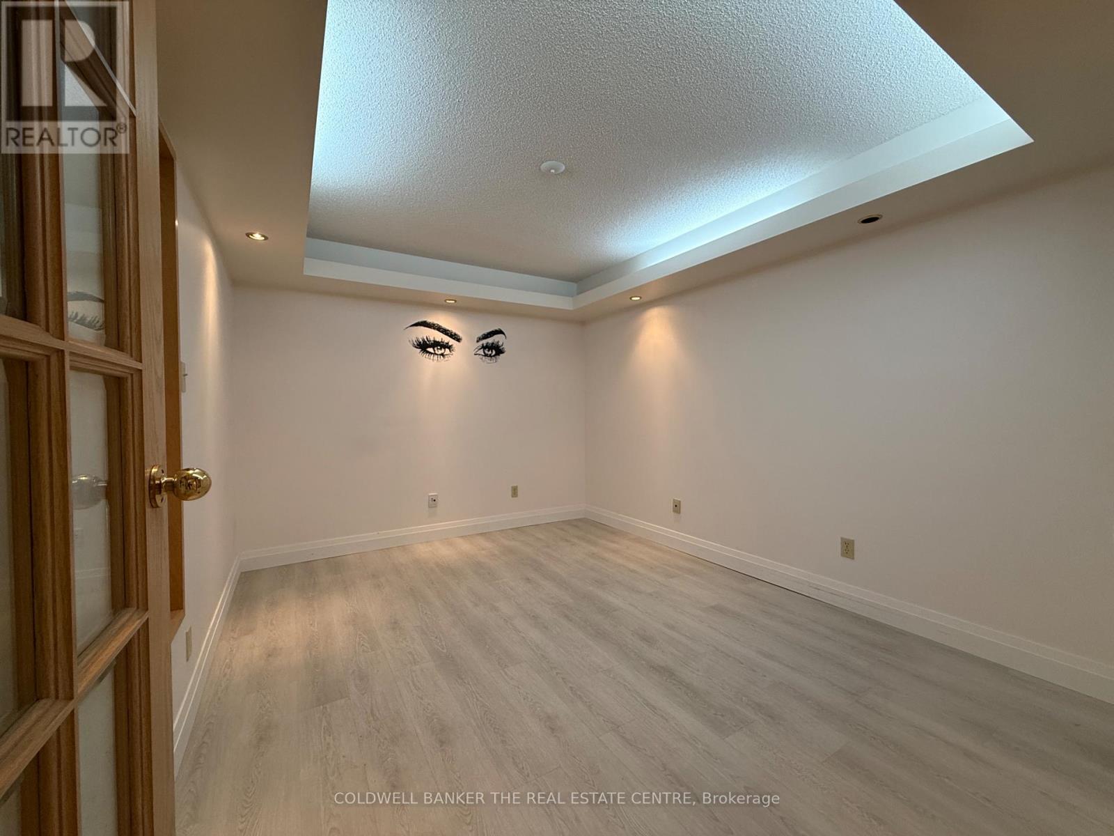 Ll2 - 390 Davis Drive, Newmarket, Ontario  L3Y 7T8 - Photo 10 - N12516056