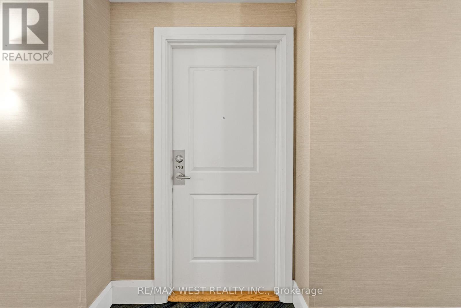 710 - 24 Woodstream Boulevard, Vaughan, Ontario  L4L 8C4 - Photo 3 - N12516064