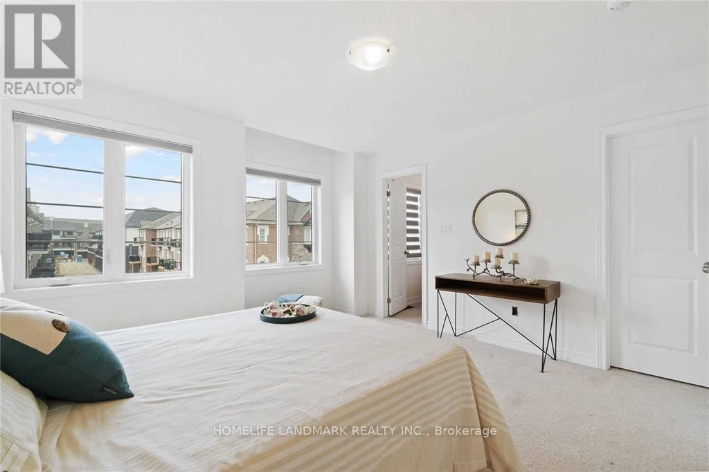 6d Parker Avenue, Richmond Hill, Ontario  L4E 1H3 - Photo 17 - N12516078