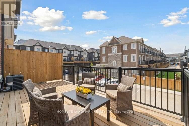 6d Parker Avenue, Richmond Hill, Ontario  L4E 1H3 - Photo 3 - N12516078