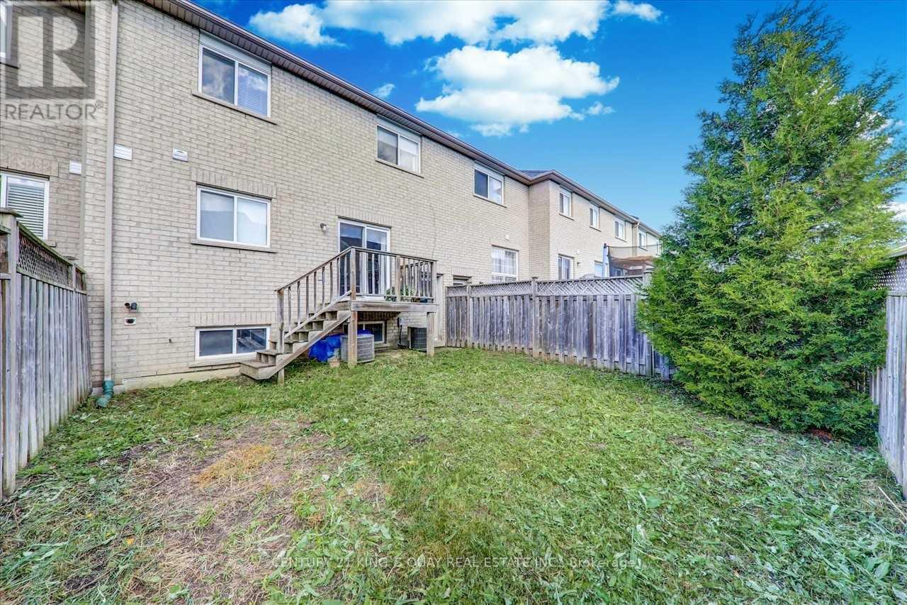 277 Coachwhip Trail, Newmarket, Ontario  L3X 2Y4 - Photo 10 - N12516096