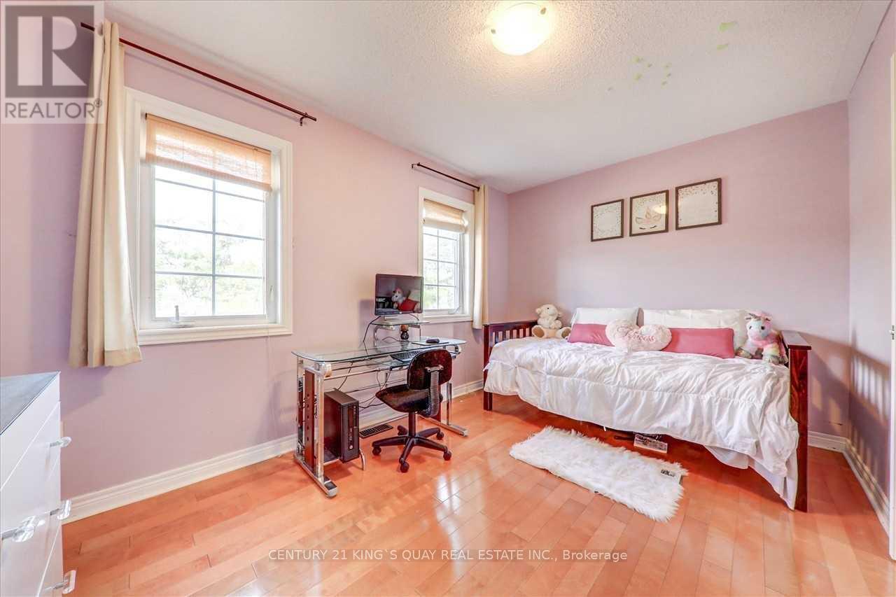 277 Coachwhip Trail, Newmarket, Ontario  L3X 2Y4 - Photo 8 - N12516096