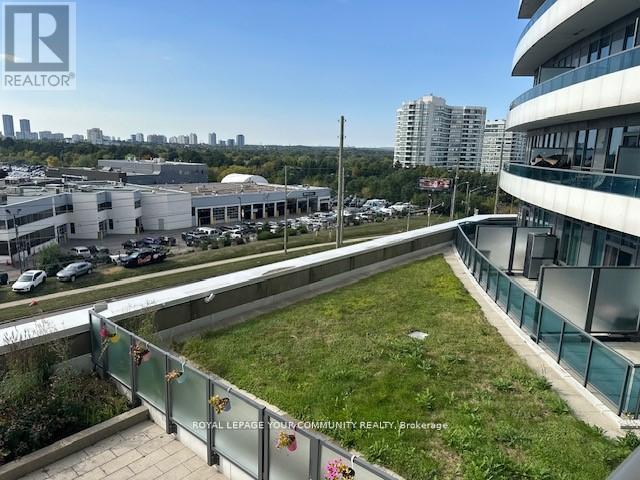 415 - 7171 Yonge Street, Markham, Ontario  L3T 0C8 - Photo 8 - N12516224
