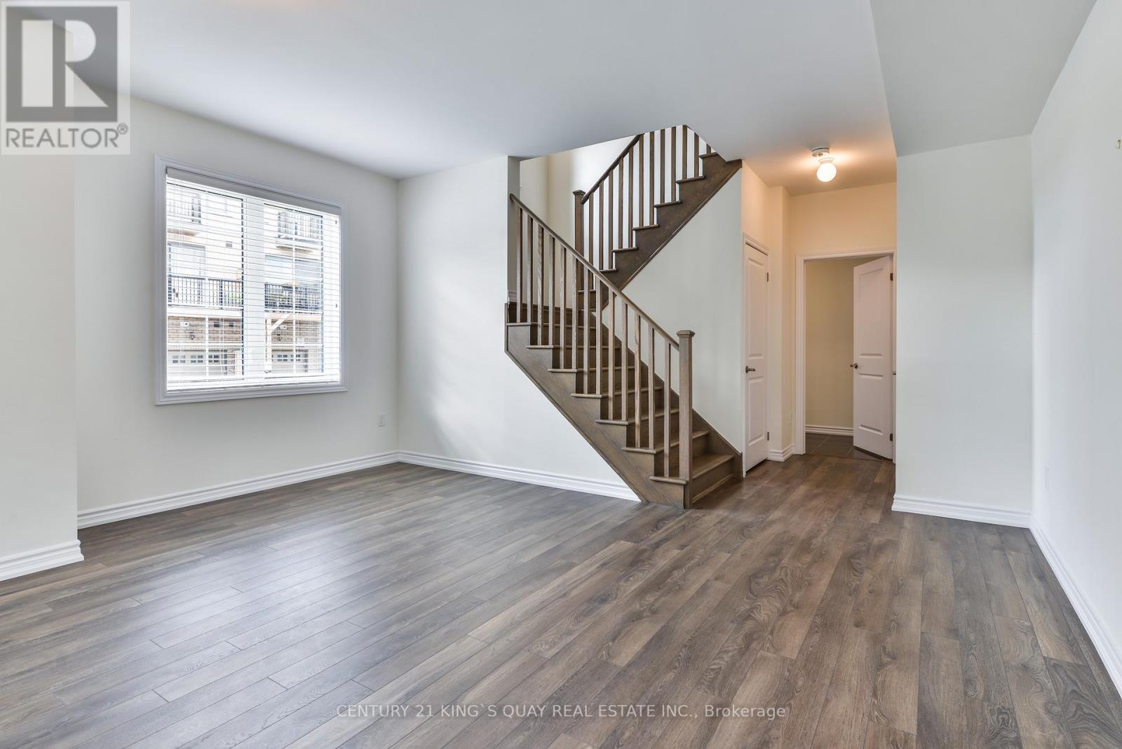 104 Frederick Wilson Avenue, Markham, Ontario  L6B 1P7 - Photo 3 - N12516236