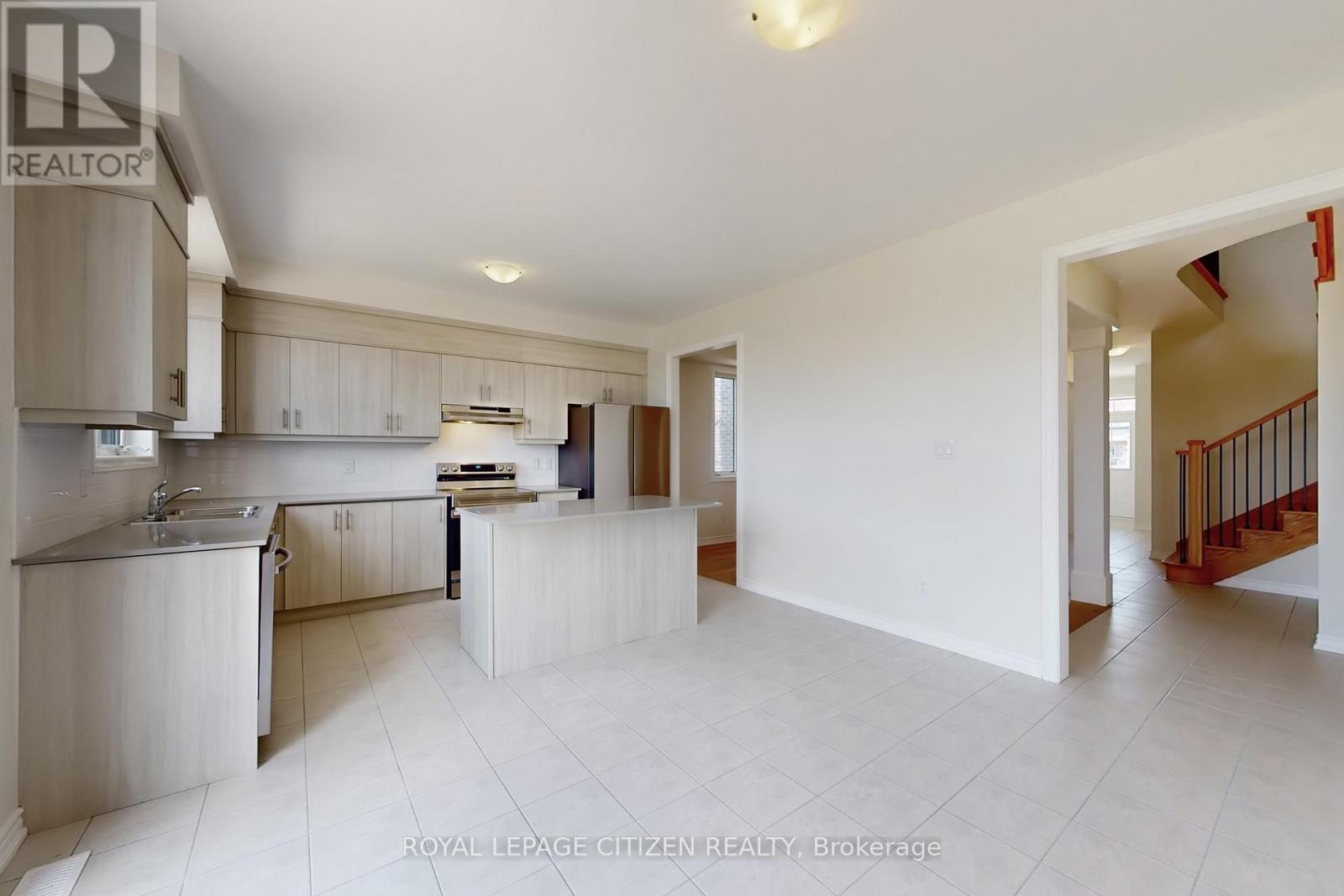 82 Lawrence D. Pridham Avenue, New Tecumseth (Alliston), Ontario  L9R 0X1 - Photo 11 - N12516260