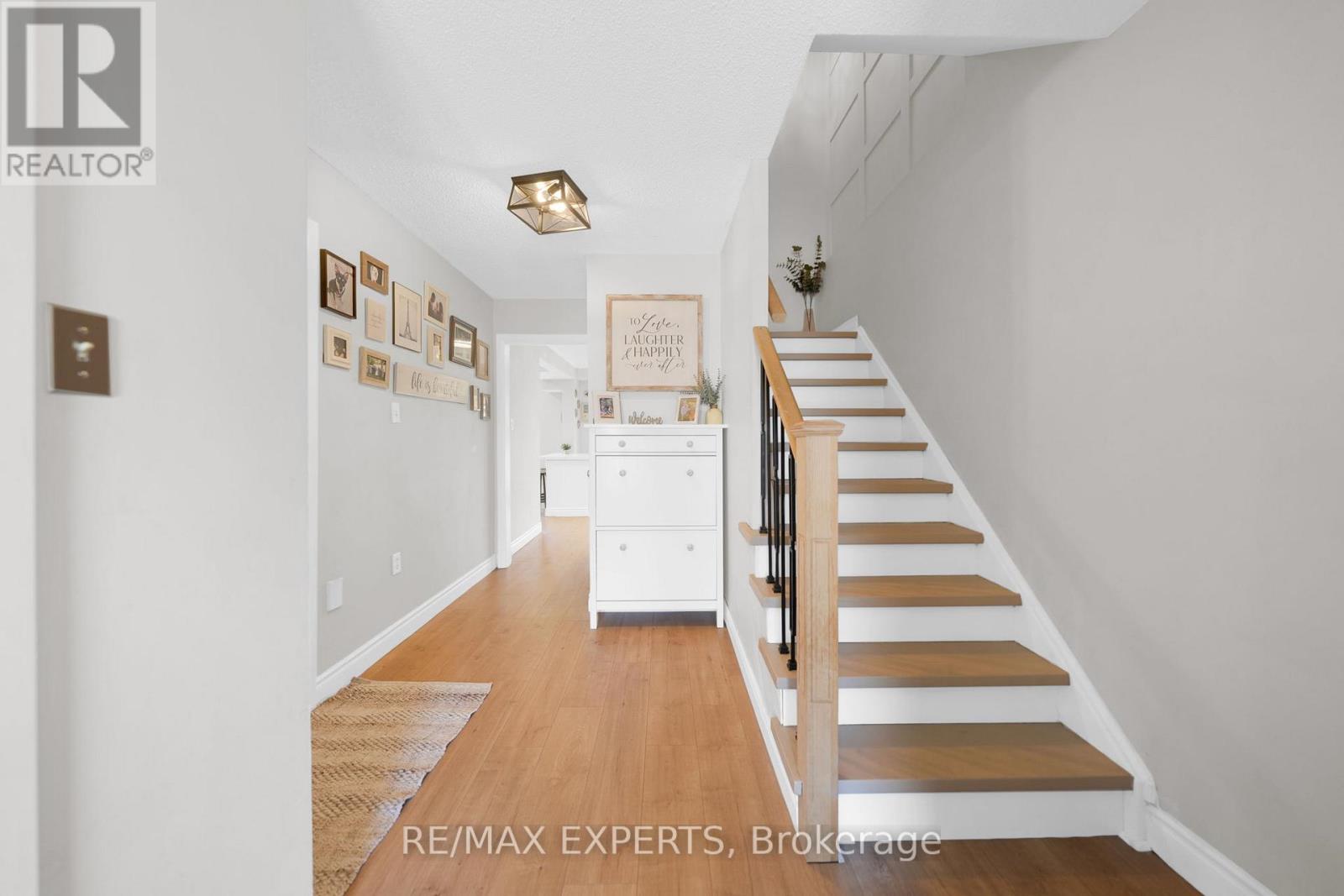 51 Mcknight Crescent, New Tecumseth, Ontario  L0G 1W0 - Photo 6 - N12516262